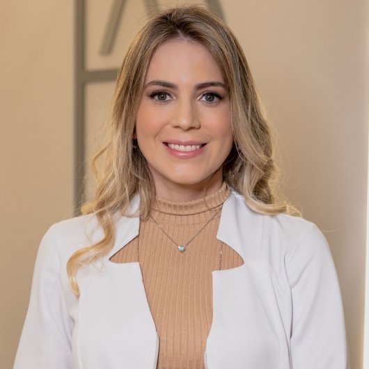Dra. Carolina Pinheiro de Almeida Bastos