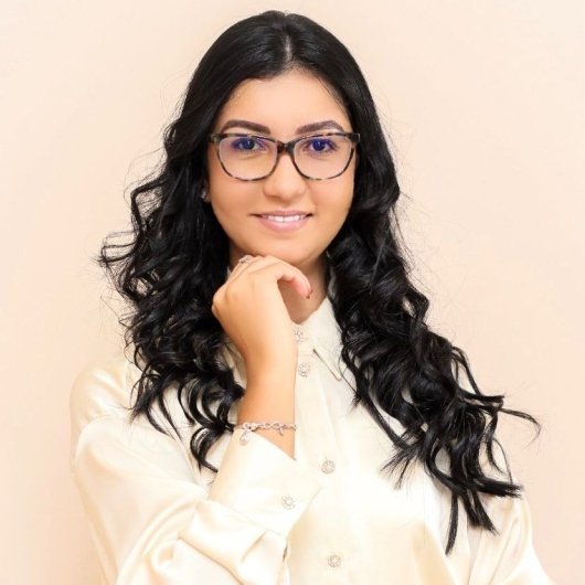 Laura Lima de Barros