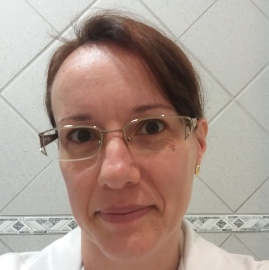 Renata Aparecida Nicolau