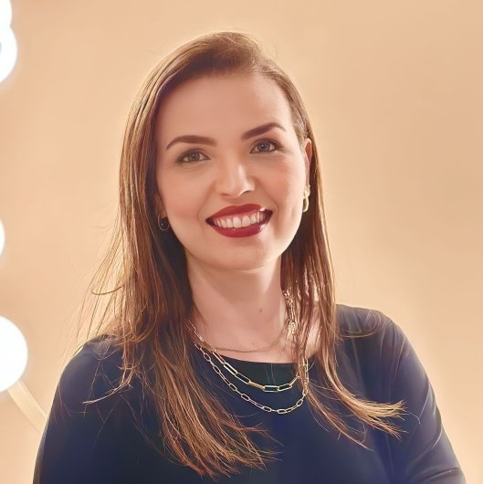 Dra. Adriana Rosa