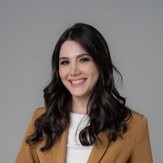 Dra. Rafaela Siqueira de Lucena