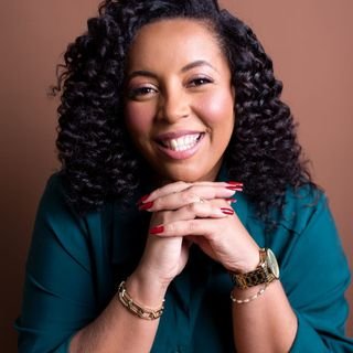 Dra. Tayrine Gomes