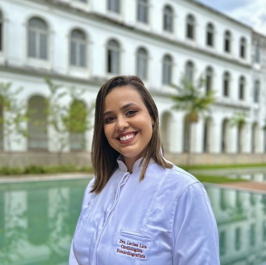 Dra. Larissa Costa Lira da Silva
