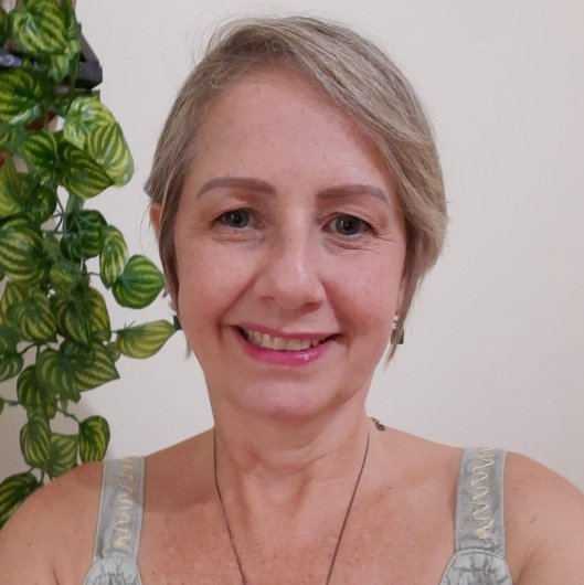 Elaine Chyoshi Chyoshi