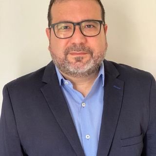 Dr. Mario Fonseca