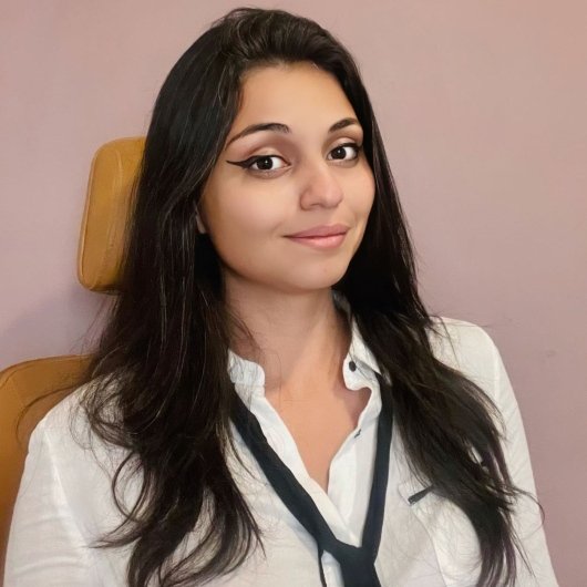Dra. Lais Pereira