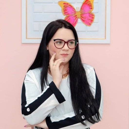 Dra. Francielly Amancio