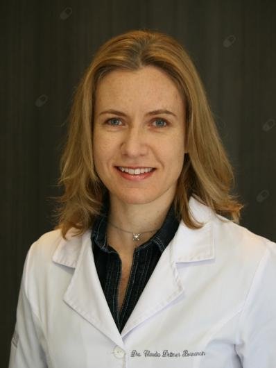 Dra. Claudia Cabral Dettmer Bornancin