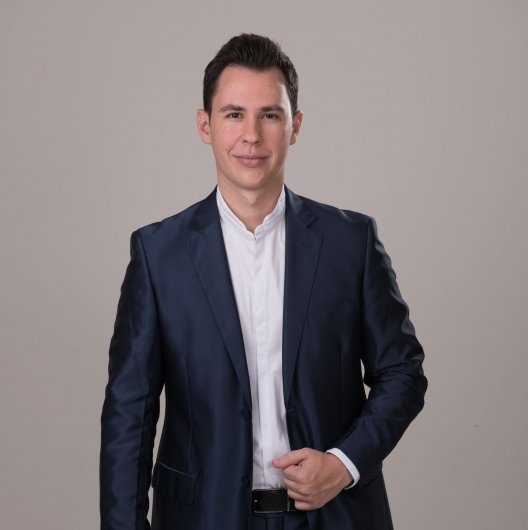 Dr. Thalles Brandão Clemente