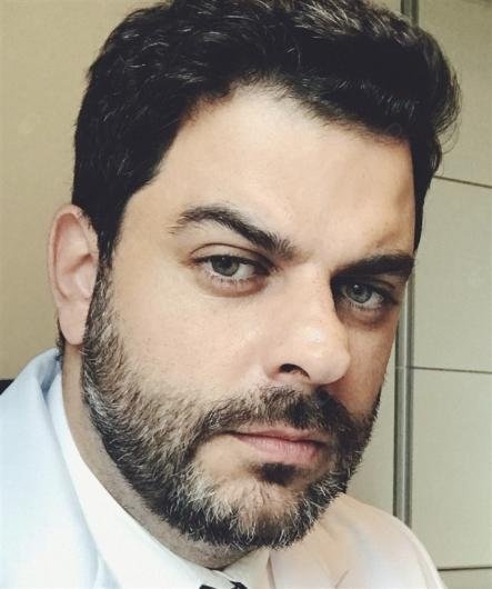 Dr. Ricardo Closer D'Amico