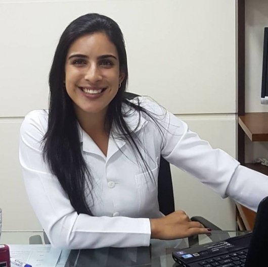 Dra. Camila Oliveira