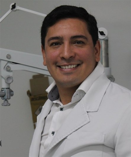 Dr. Rafael Santos Costa