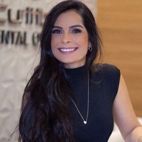 Dra. Vanessa Cristina Camargo Correia