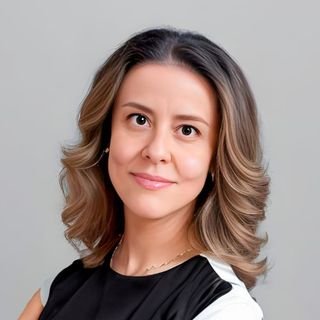 Dra. Janaína Barbosa Muniz Adachi