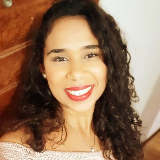 Verônica Fernandes