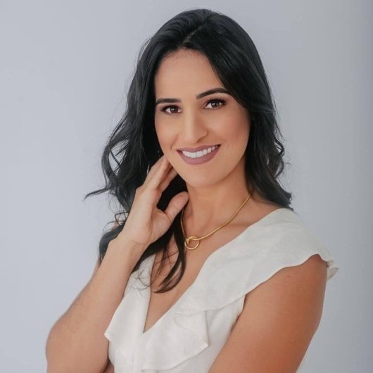 Lais Salomão Amador