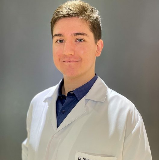 Dr. Nickson Della Giustina