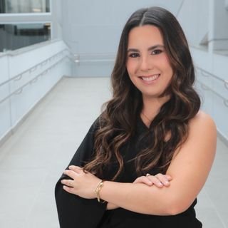 Dra. Júlia Fidalgo Salgado
