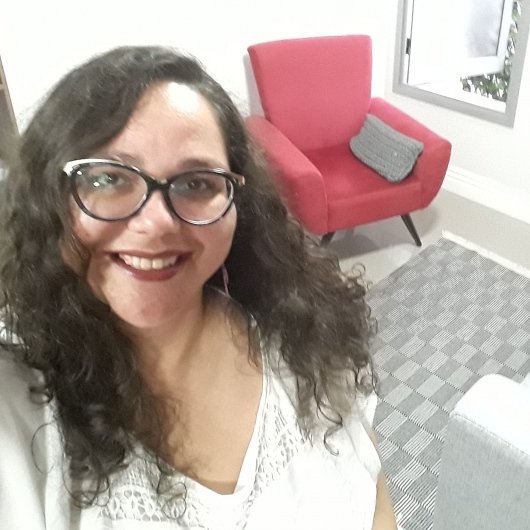 Aline Camargo Estevão Silva