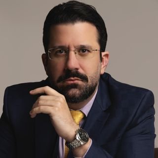 Dr. Henrique Oliveira Miranda