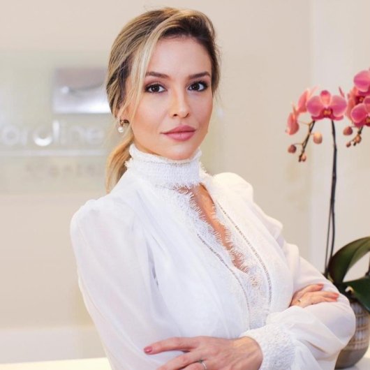 Dra. Caroline Alvim