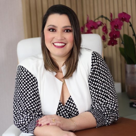 Dra. Caroline Teles Ferreira