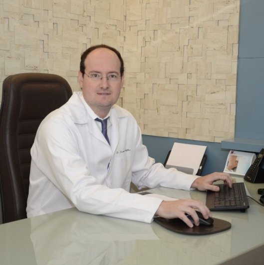Dr. Leandro Schuffner Rodrigues