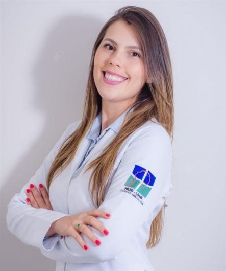 Dra. Natália Barros de Melo