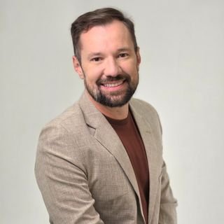 Dr. Alexandre Valerio Mussio