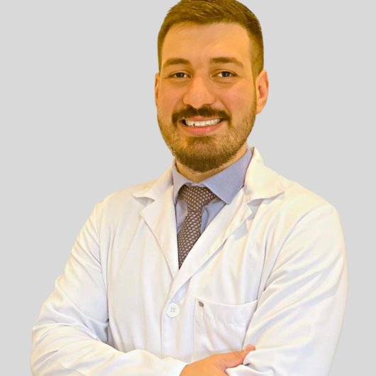 Dr. Esau Barros