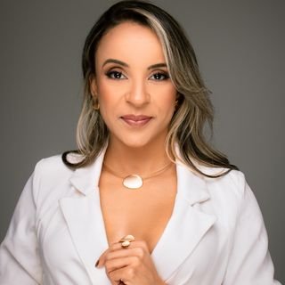 Dra. Yara Cristina Barbosa
