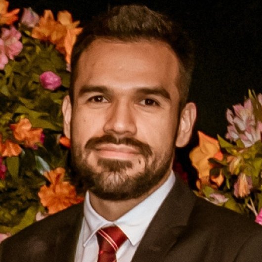 Dr. Carlos Augusto Cáceres Encina