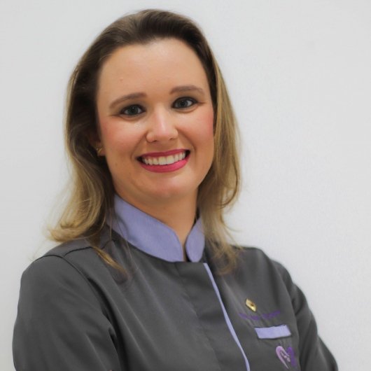 Dra. Ana Paula Emmendorfer Pereira Ferrarini