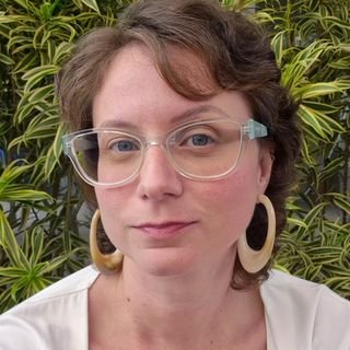 Prof. Julia Ramires Kruger