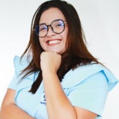 Thayná Santana Constantino
