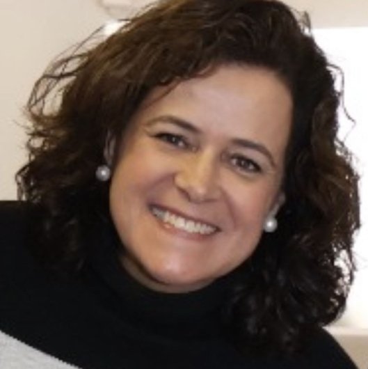 Dra. Claudia Pinto Cartafina de Andrade