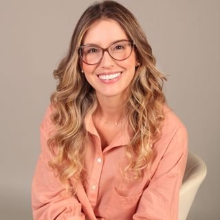 Dra. Fernanda Prestes Damázio