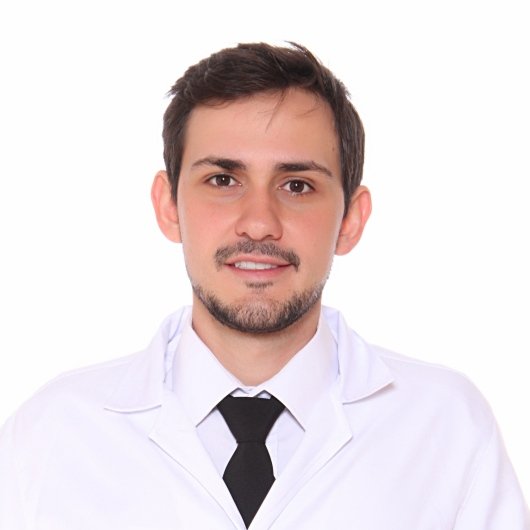 Dr. Lucas Fileti Arruda