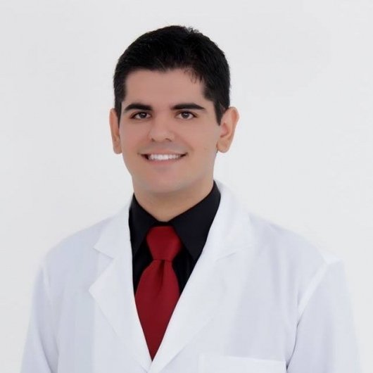 Dr. Fabrício Nobre Calisto