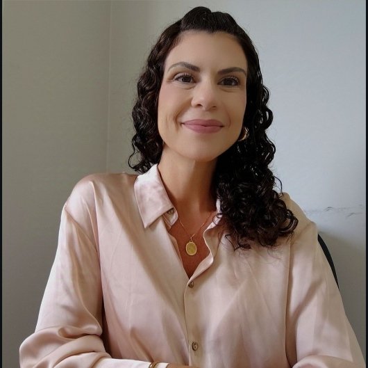 Dra. Daniela Roland Ferreira