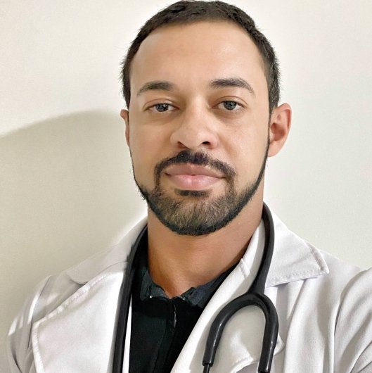 Dr. Peter Felipe Silva