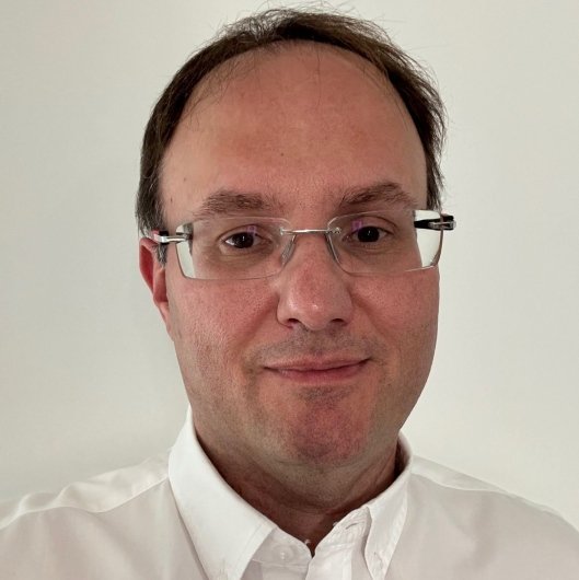 Dr. Mauricio Benedito Ferreira Caetano