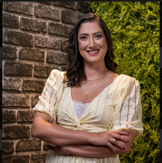 Dra. Carolina Ferrari