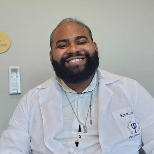 Dr. Ronan Valente