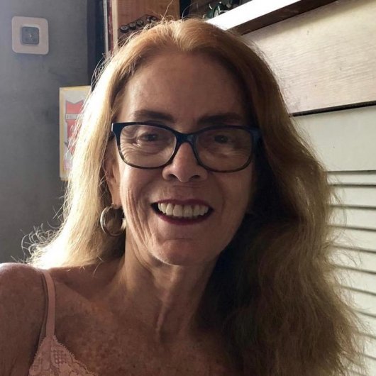 Dra. Laura Povina Cavalcanti