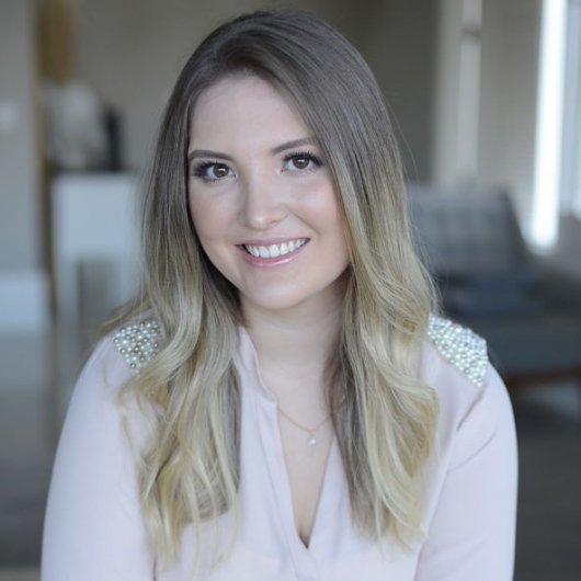 Gabriela De Azeredo Schneider