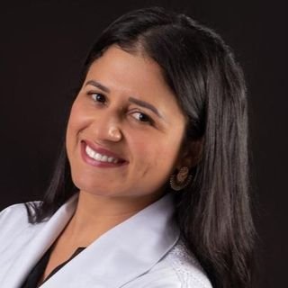Dra. Iasmin Nascimento