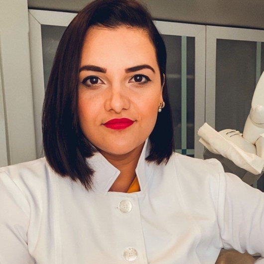 Dra. Fernanda Barroso Lima