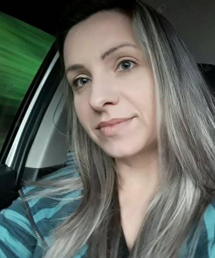 Adriana Carla Land de Oliveira