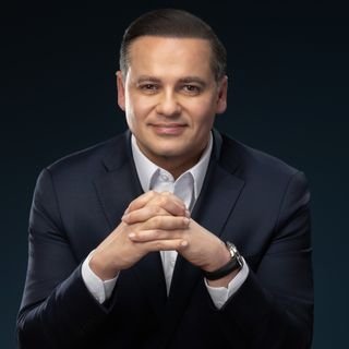 Dr. Silvio Reggi